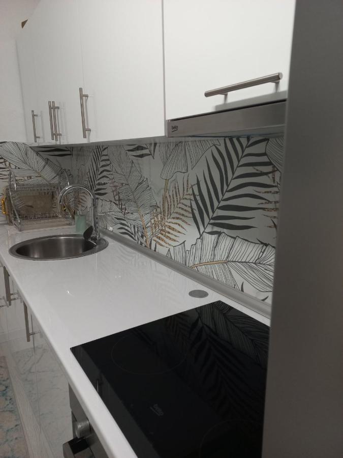 Sunset Delux Apartment Високо Екстериор снимка