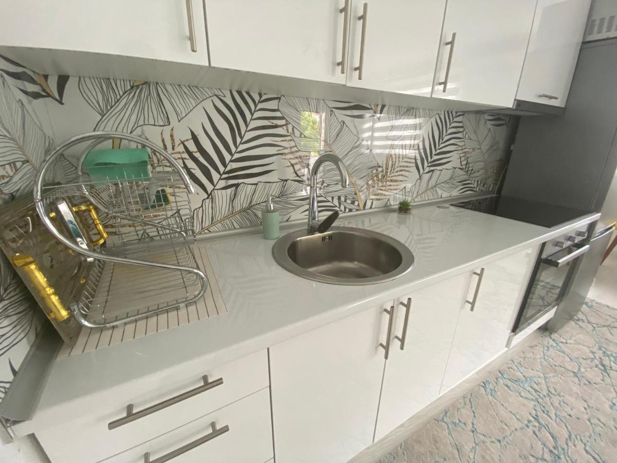 Sunset Delux Apartment Високо Екстериор снимка